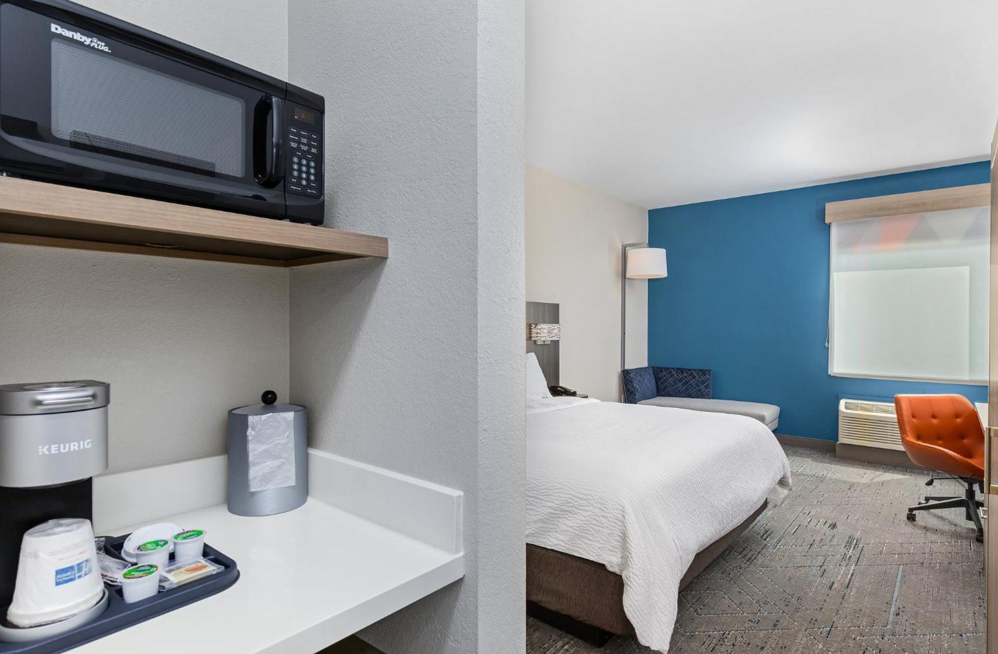 Holiday Inn Express Hurricane Mills Waverly By Ihg Eksteriør bilde