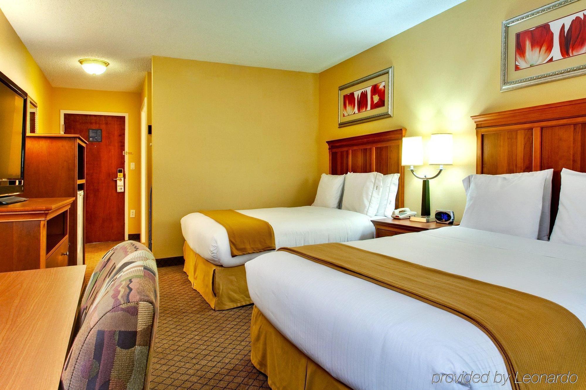 Holiday Inn Express Hurricane Mills Waverly By Ihg Rom bilde