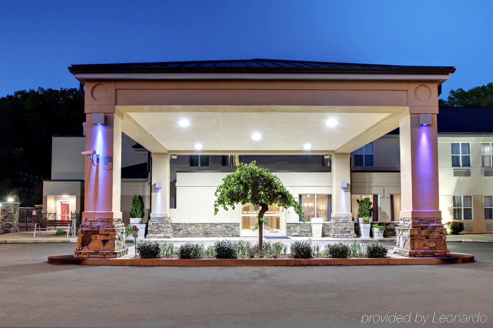 Holiday Inn Express Hurricane Mills Waverly By Ihg Eksteriør bilde